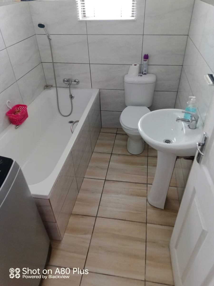 3 Bedroom Property for Sale in Stratford Green Western Cape